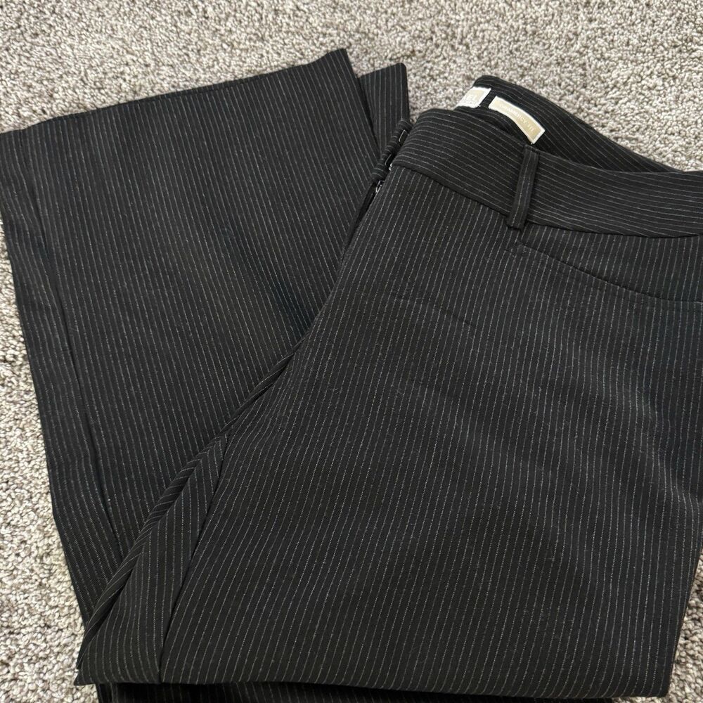 MICHAEL KORS Gramercy Fit Black Pinstripe Low Rise Dress Pants Size 4P Petite